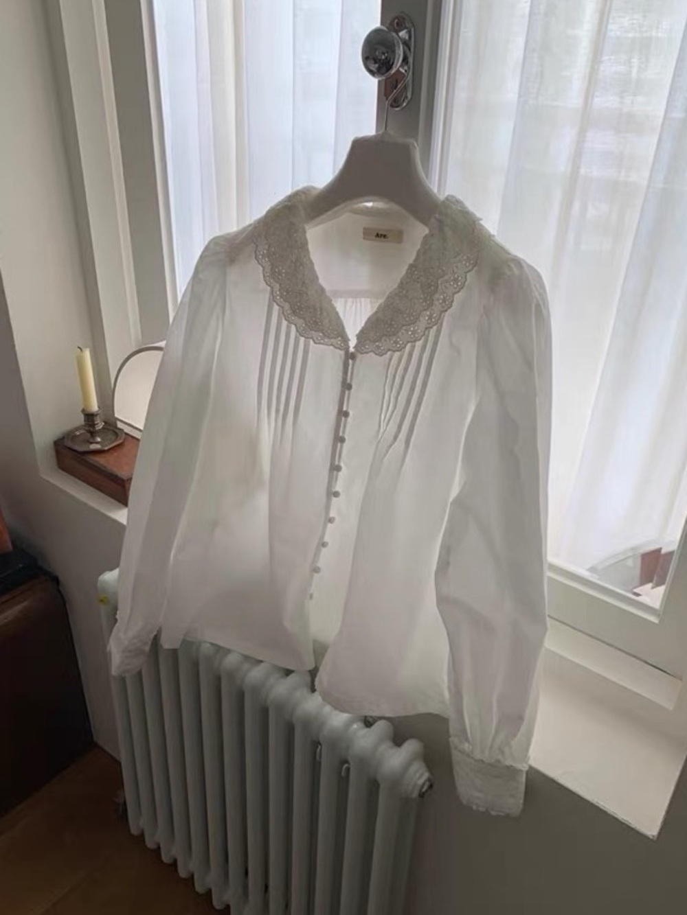 White Lace Collar Button-Front Blouse